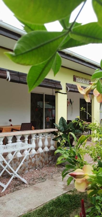 Pension Hibiscus La Digue Luaran gambar