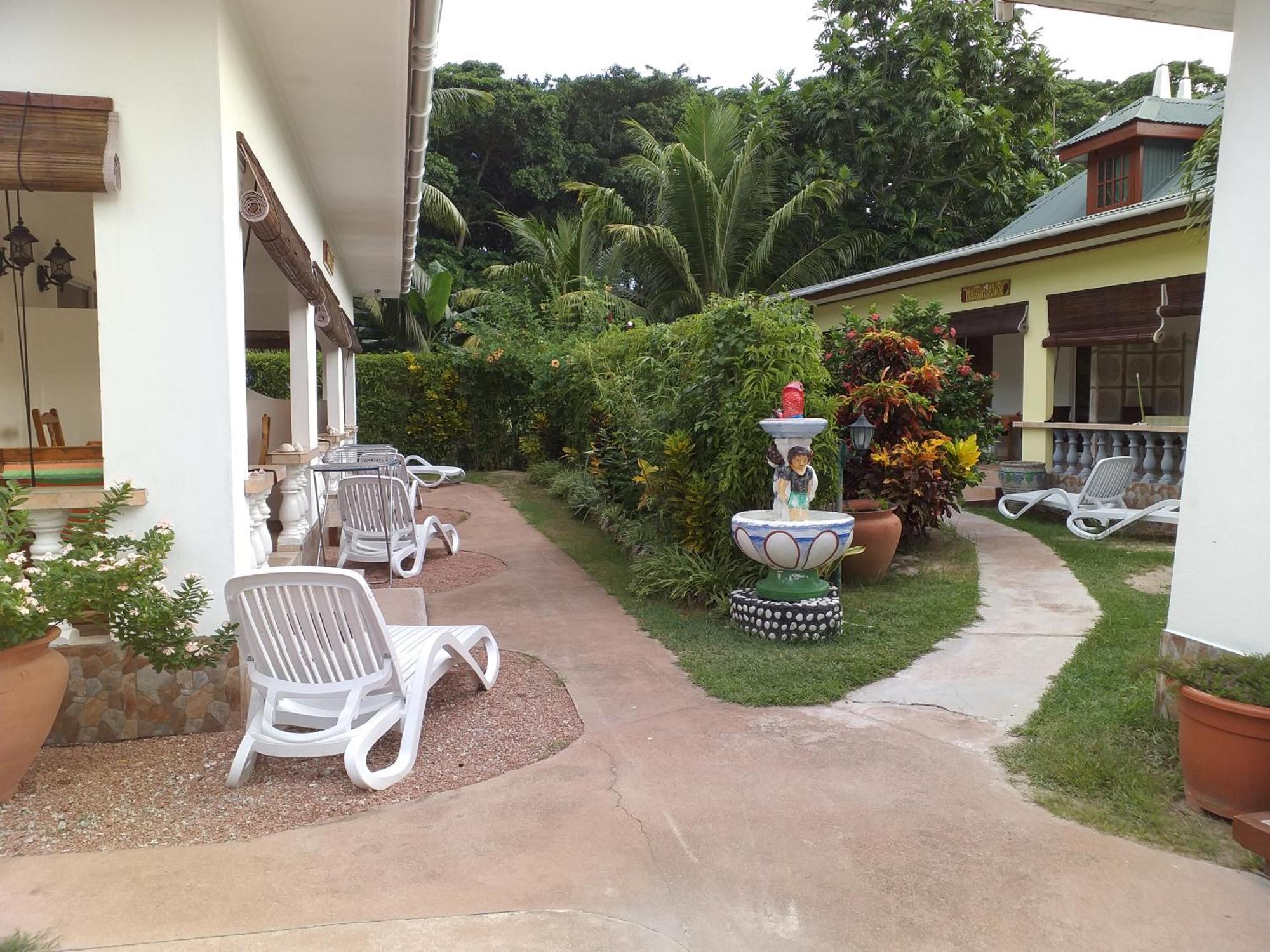 Pension Hibiscus La Digue Luaran gambar
